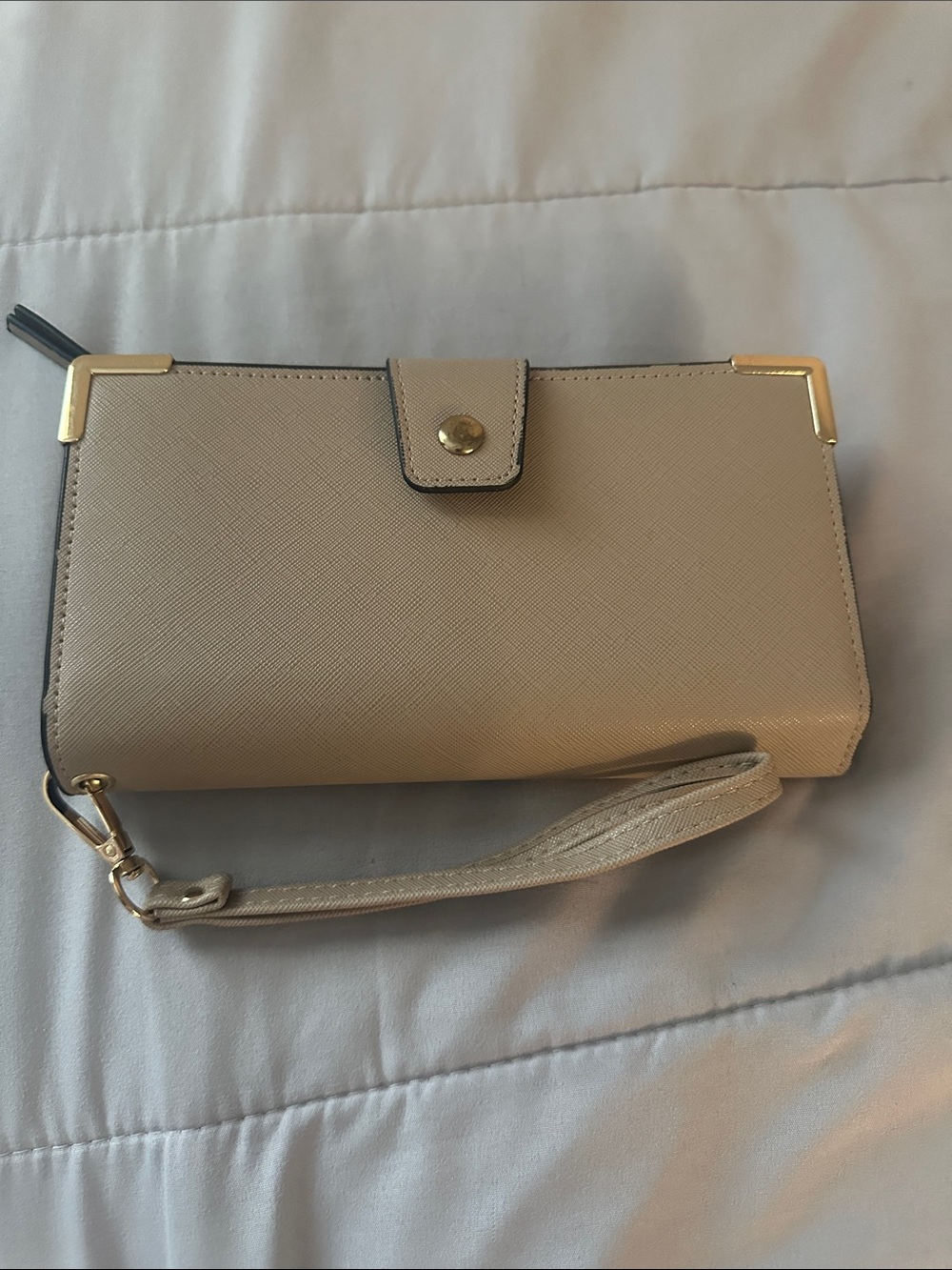 Beige Saffiano Wristlet Wallet - Classic Women's Clutch